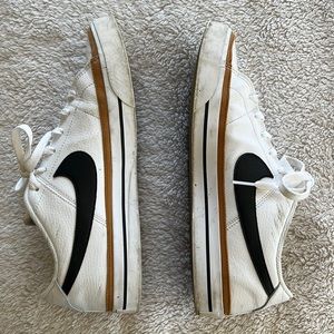 Nike Court Legacy Sneakers